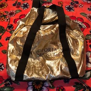 Victoria secret duffle like bag